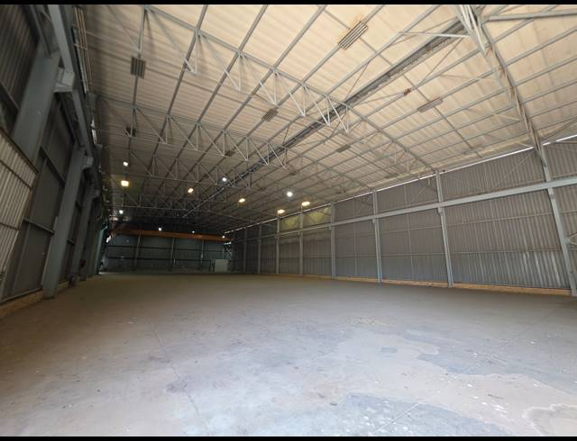 1,703M² WAREHOUSE TO LET IN JUPITER